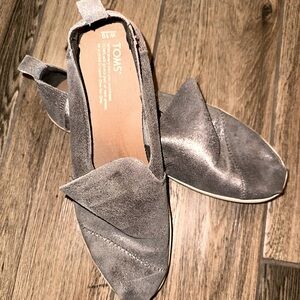Toms slip-on sneakers, Women’s size 10, metallic